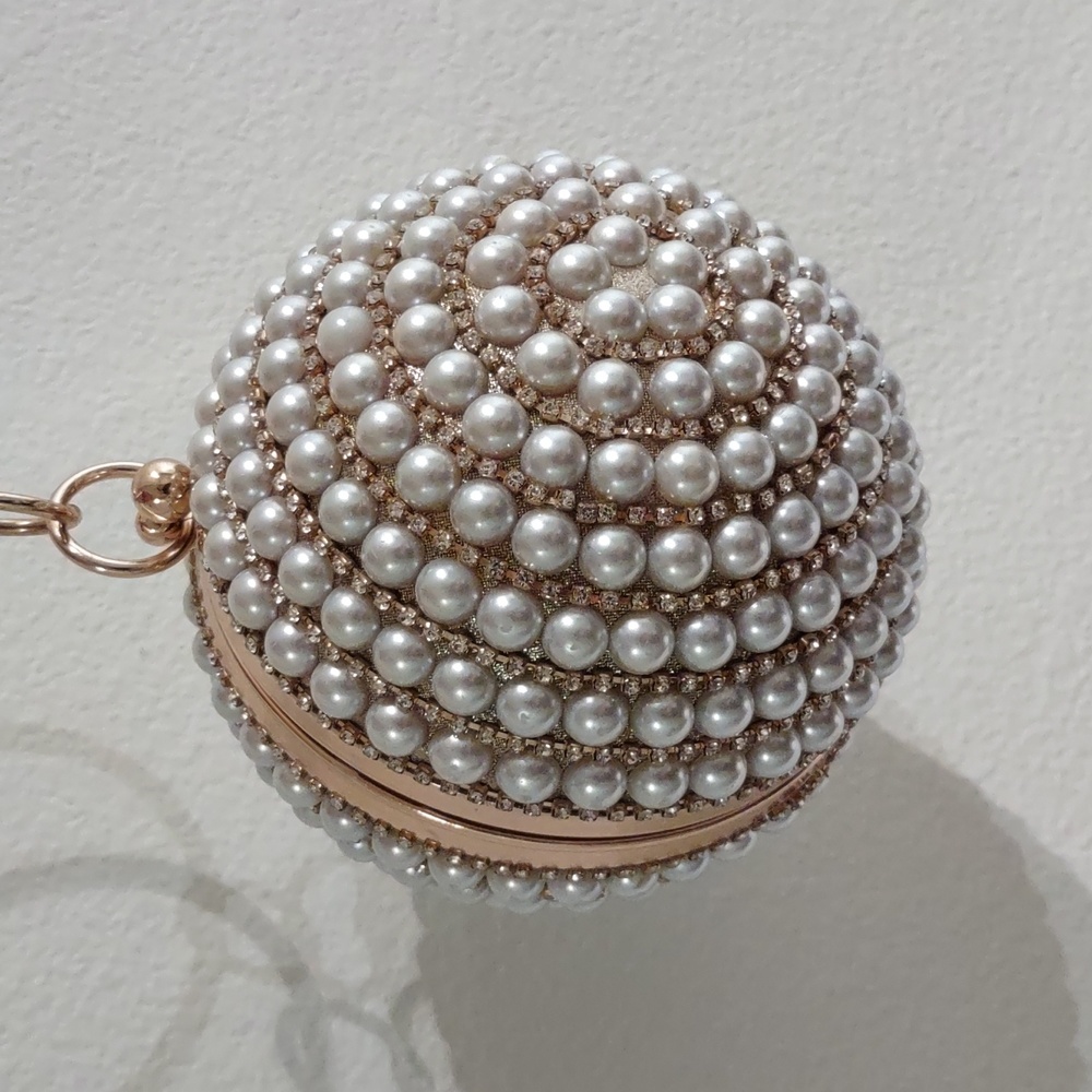 Badgley Mischka Clutch bag